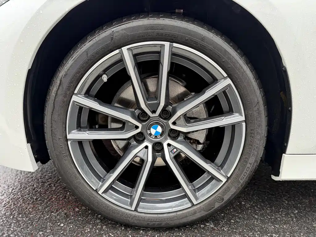 BMW 3 Series 2023 — фото 15