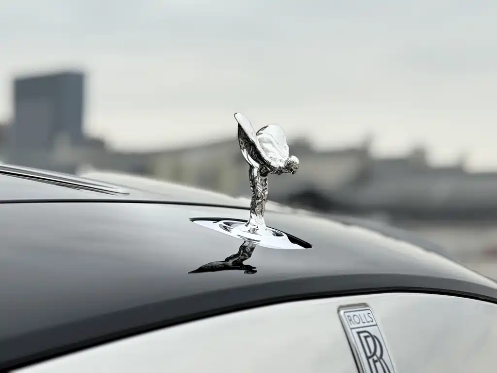 Rolls-Royce Ghost 2018 — фото 17