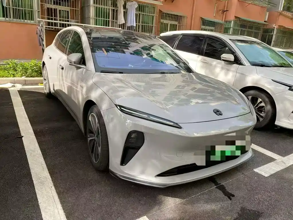 NIO ET5T 2024