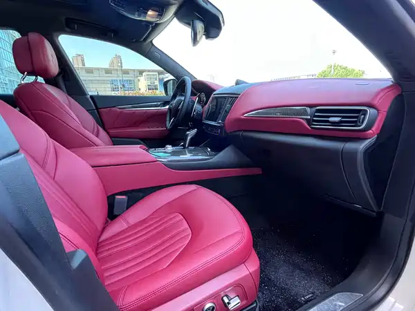 Maserati Levante 2022