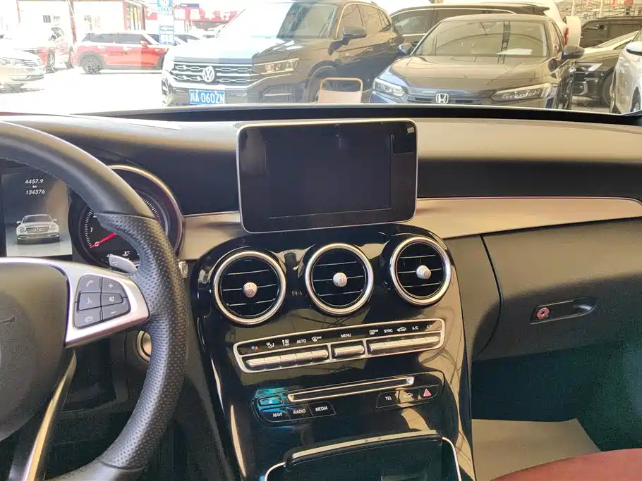 Mercedes-Benz C-Class 2017 — фото 13