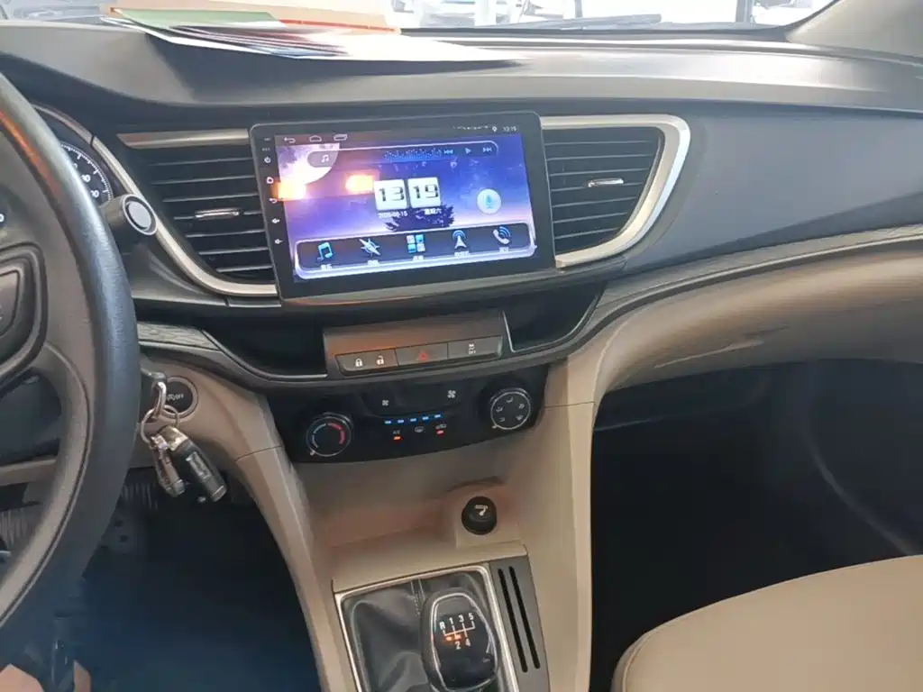 Buick Excelle GT 2017 — фото 13