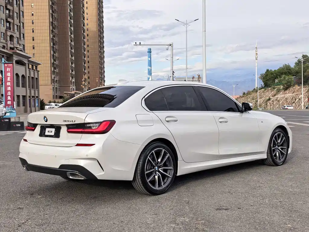 BMW 3 Series 2022