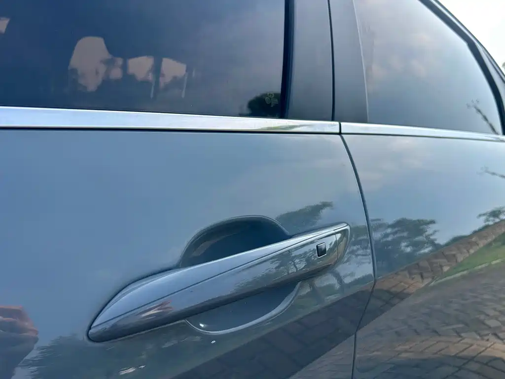 Hyundai Elantra 2023 — фото 20