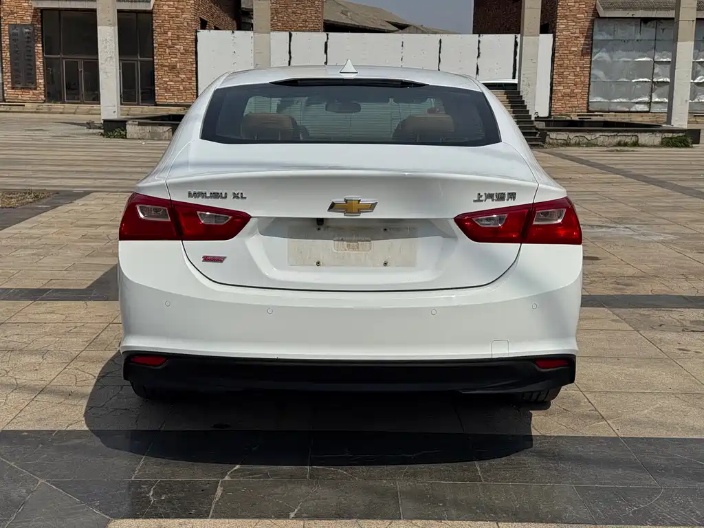 Chevrolet Malibu XL 2017 — фото 10