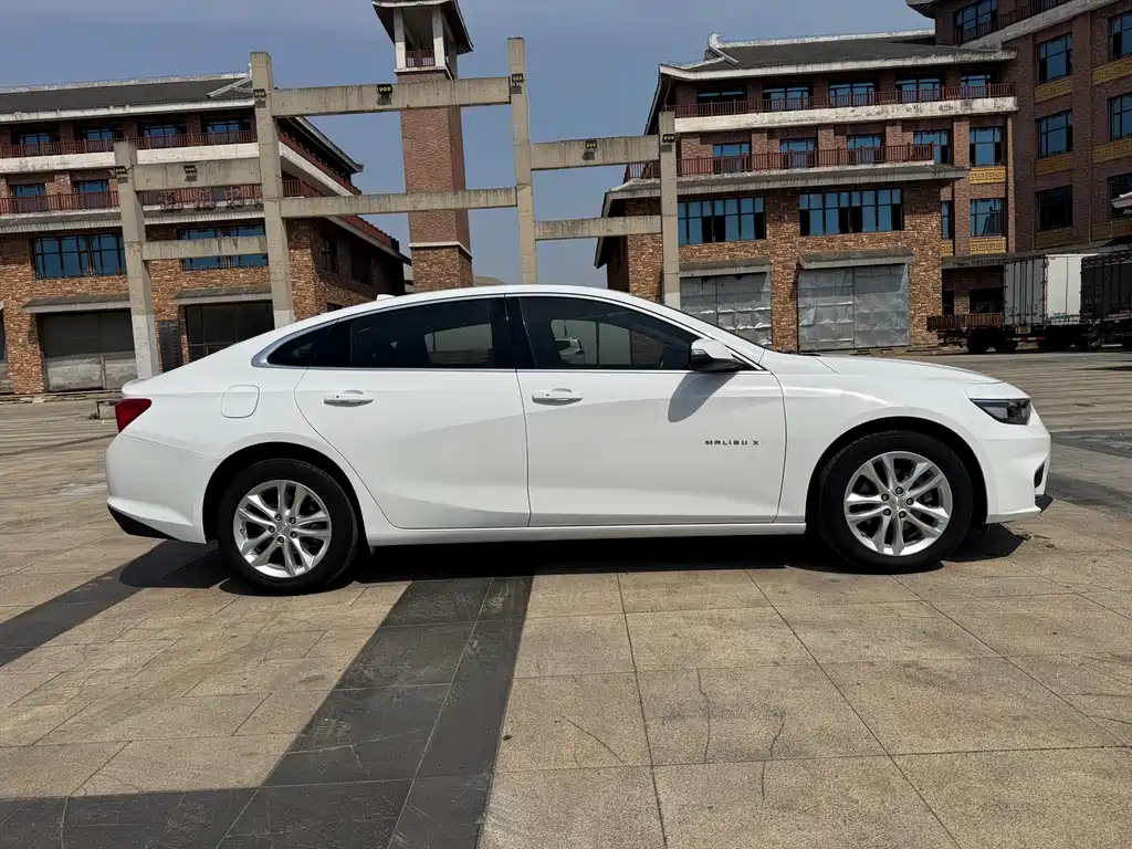 Chevrolet Malibu XL 2017 — фото 12