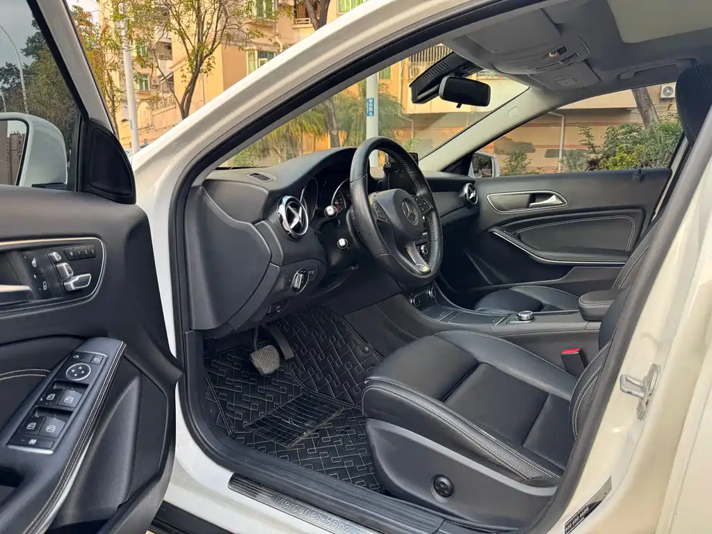 Mercedes-Benz GLA 2017 — фото 8