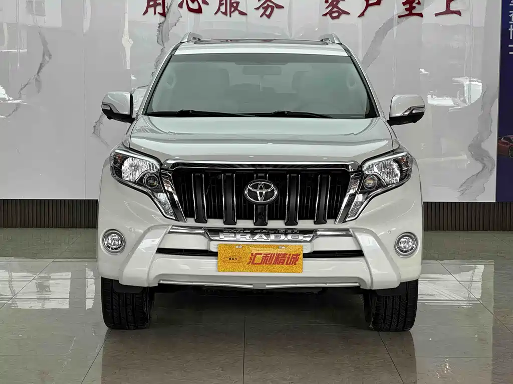 Toyota Prado 2017 — фото 2