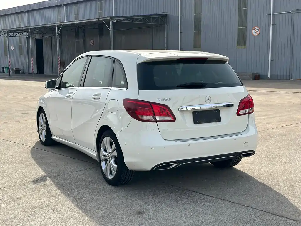 Mercedes-Benz B-Class 2018 — фото 11