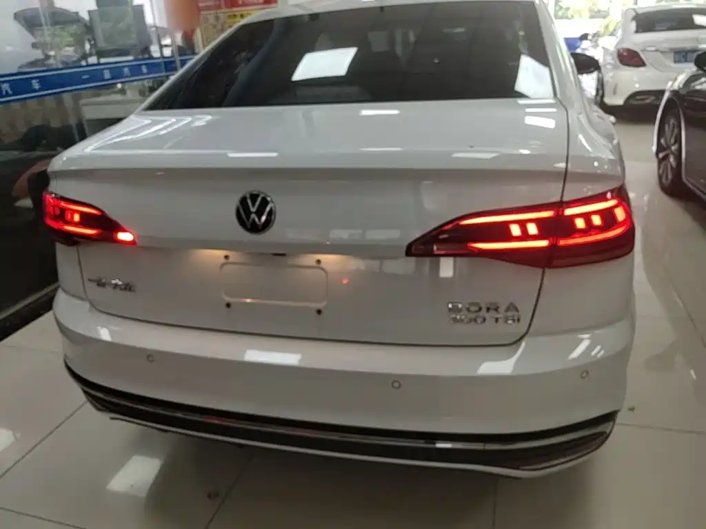 Volkswagen Bora 2023