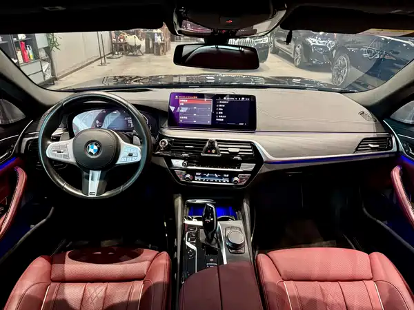 BMW 5 Series 2023