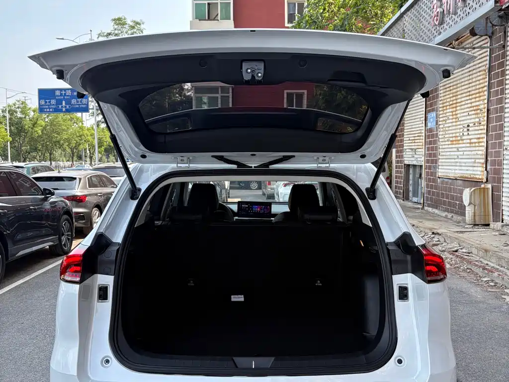 Haval H6 2023 — фото 12