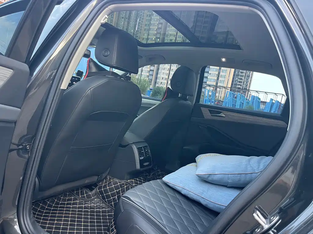 Volkswagen Sagitar 2023