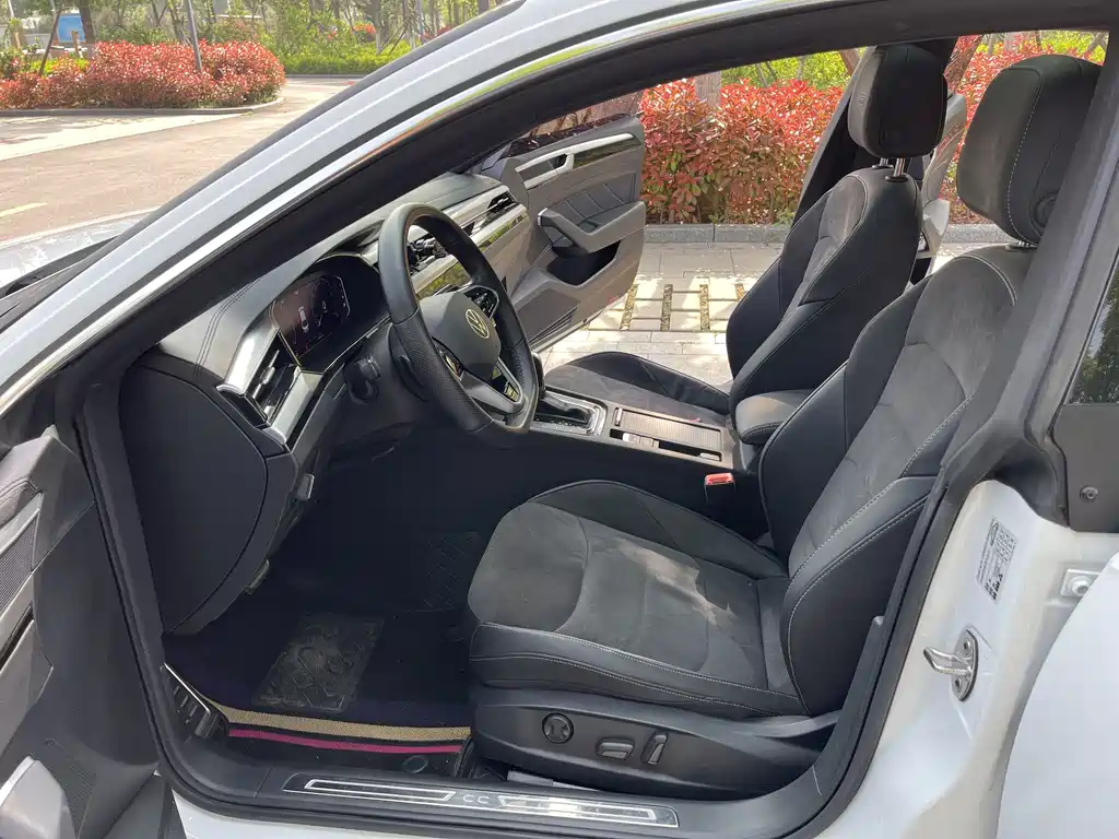 Volkswagen CC 2025