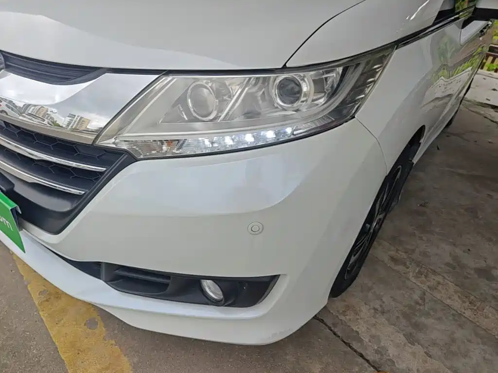Honda Odyssey 2016 — фото 24