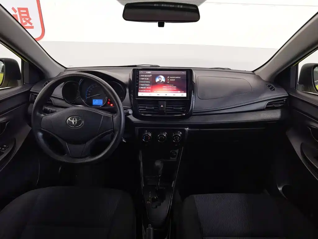Toyota Yaris L 2017