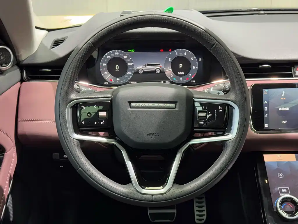 Land Rover Evoque 2024 — фото 11