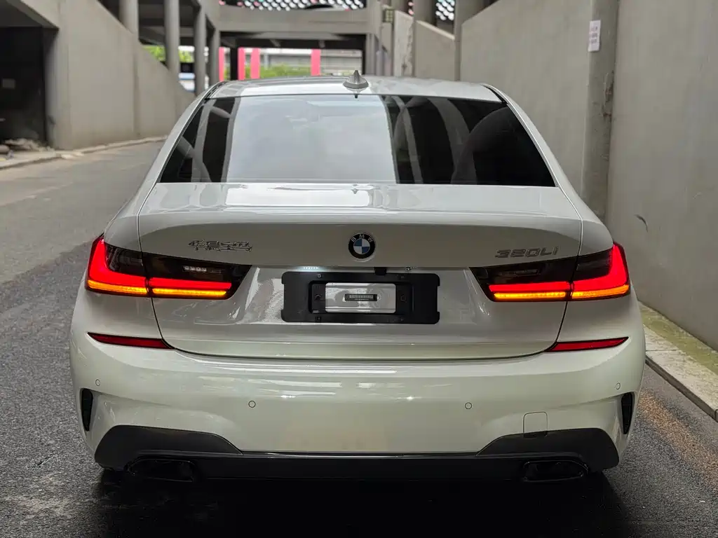 BMW 3 Series 2022