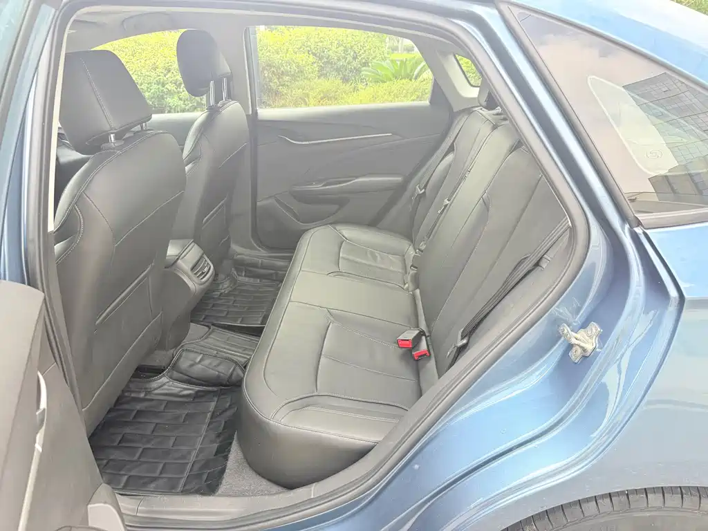 Buick Excelle GT 2015 — фото 16