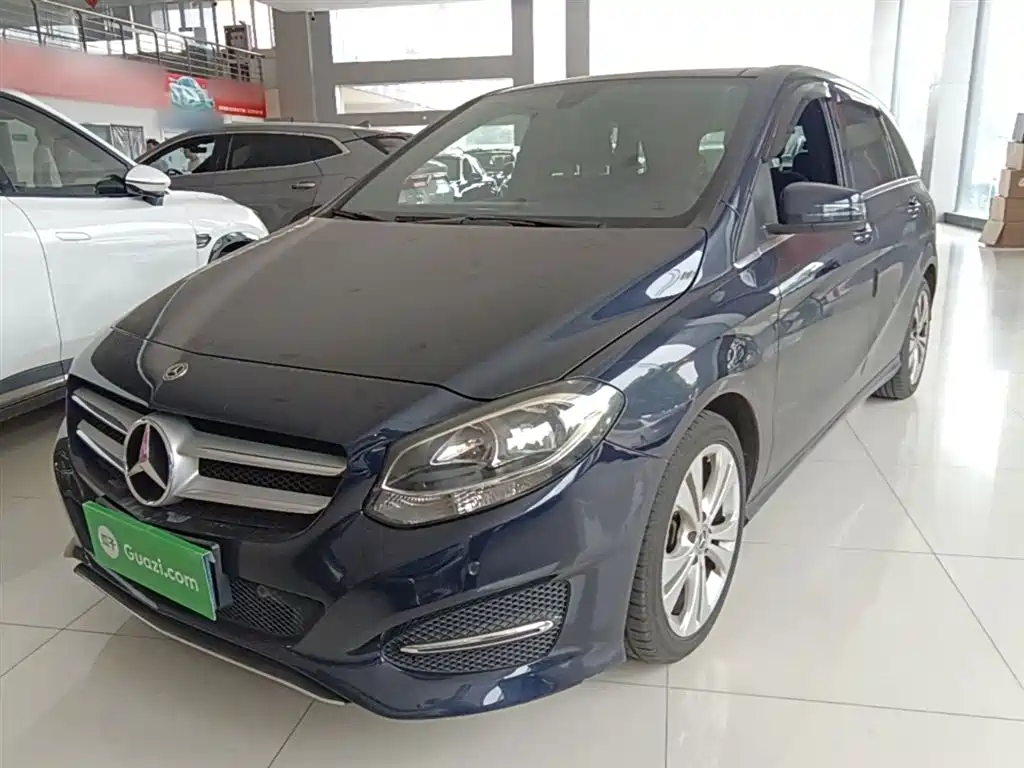 Mercedes-Benz B-Class 2017 — фото 1