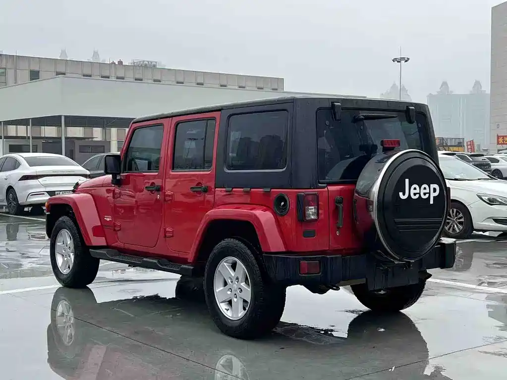 Jeep Wrangler 2014 — фото 3