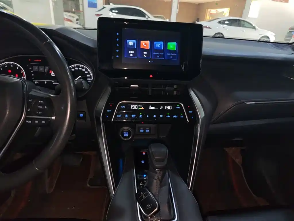 Toyota Harrier 2023 — фото 13