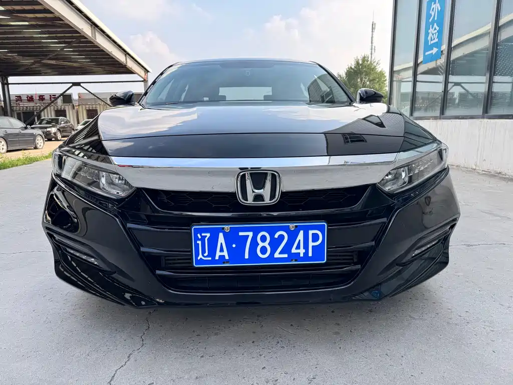 Honda Accord 2018 — фото 2