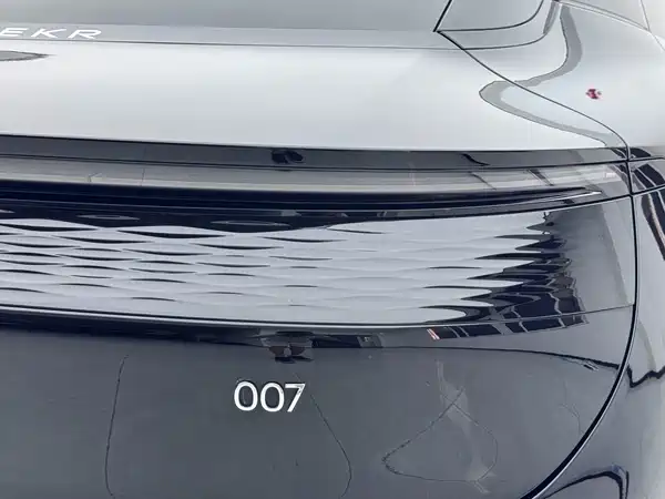 Zeekr 007 2024