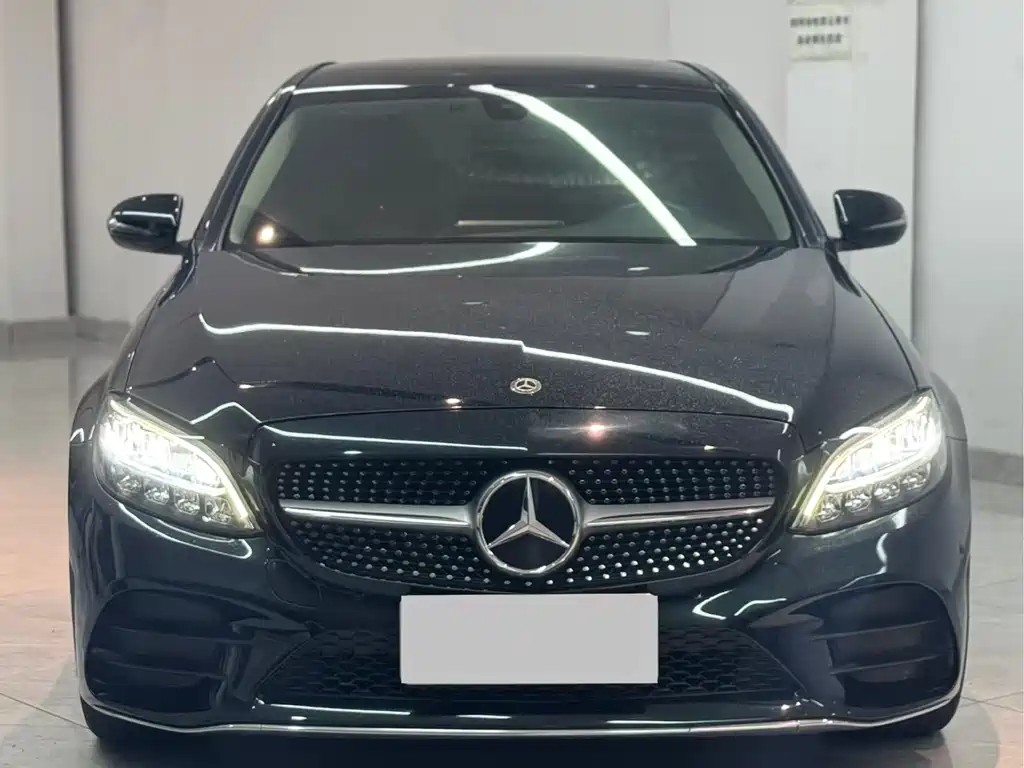 Mercedes-Benz C-Class 2021