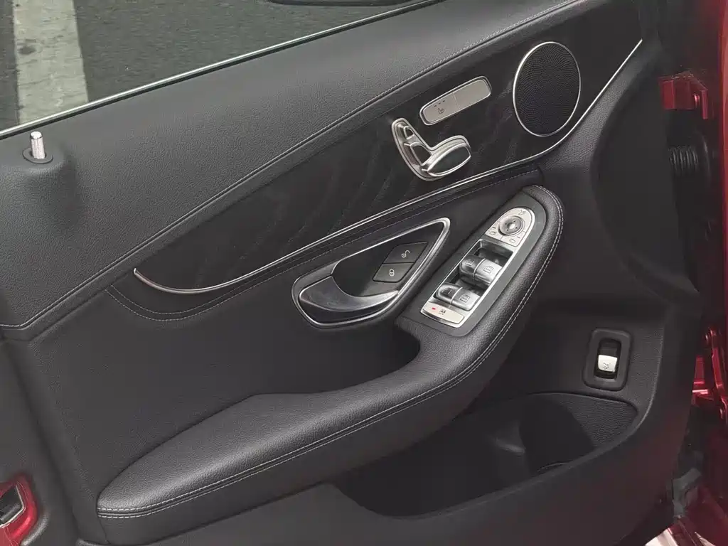 Mercedes-Benz C-Class 2018 — фото 9