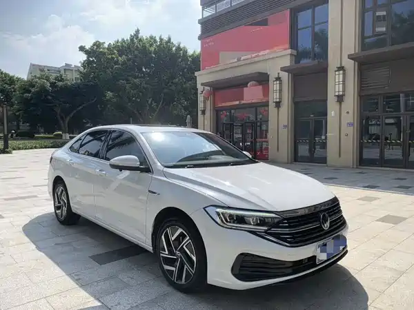 Volkswagen Sagitar 2023