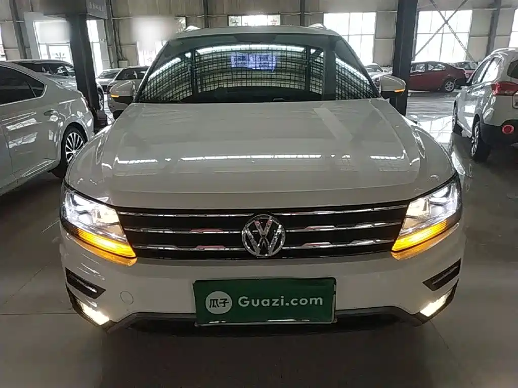 Volkswagen Tiguan L 2018 — фото 3