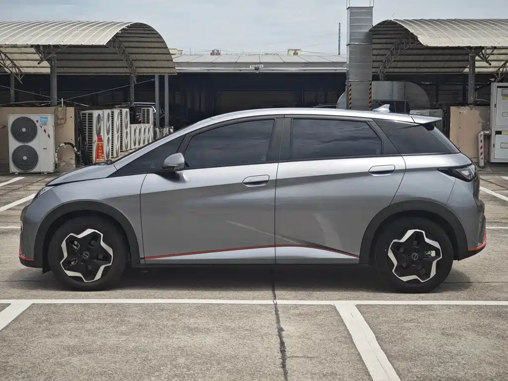 BYD Dolphin 2022