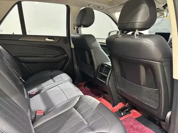Mercedes-Benz GLE 2016