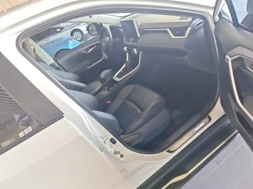Toyota Wildlander 2020 — фото 11