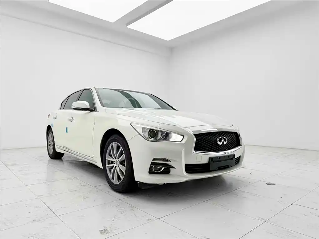 Infiniti Q50L 2017