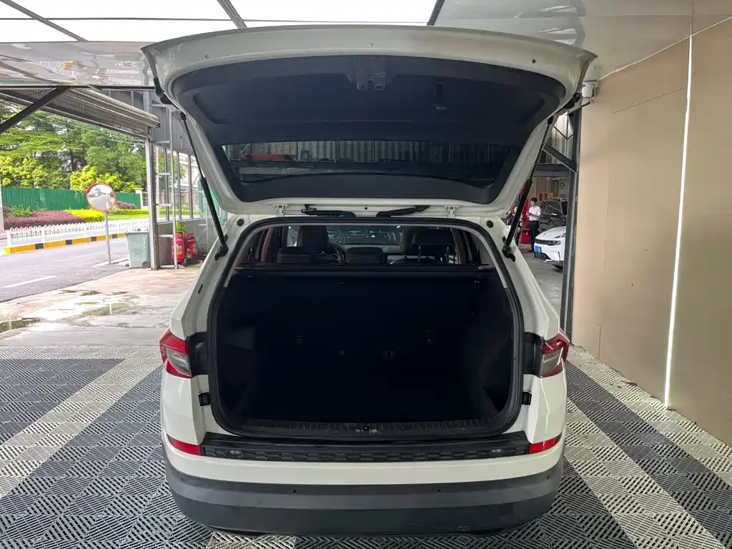 Skoda Kodiaq 2018 — фото 16