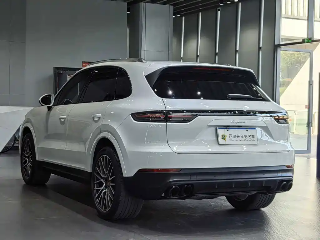 Porsche Cayenne 2023 — фото 4