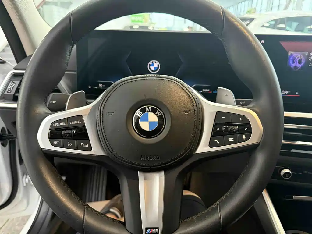 BMW 3 Series 2023 — фото 14