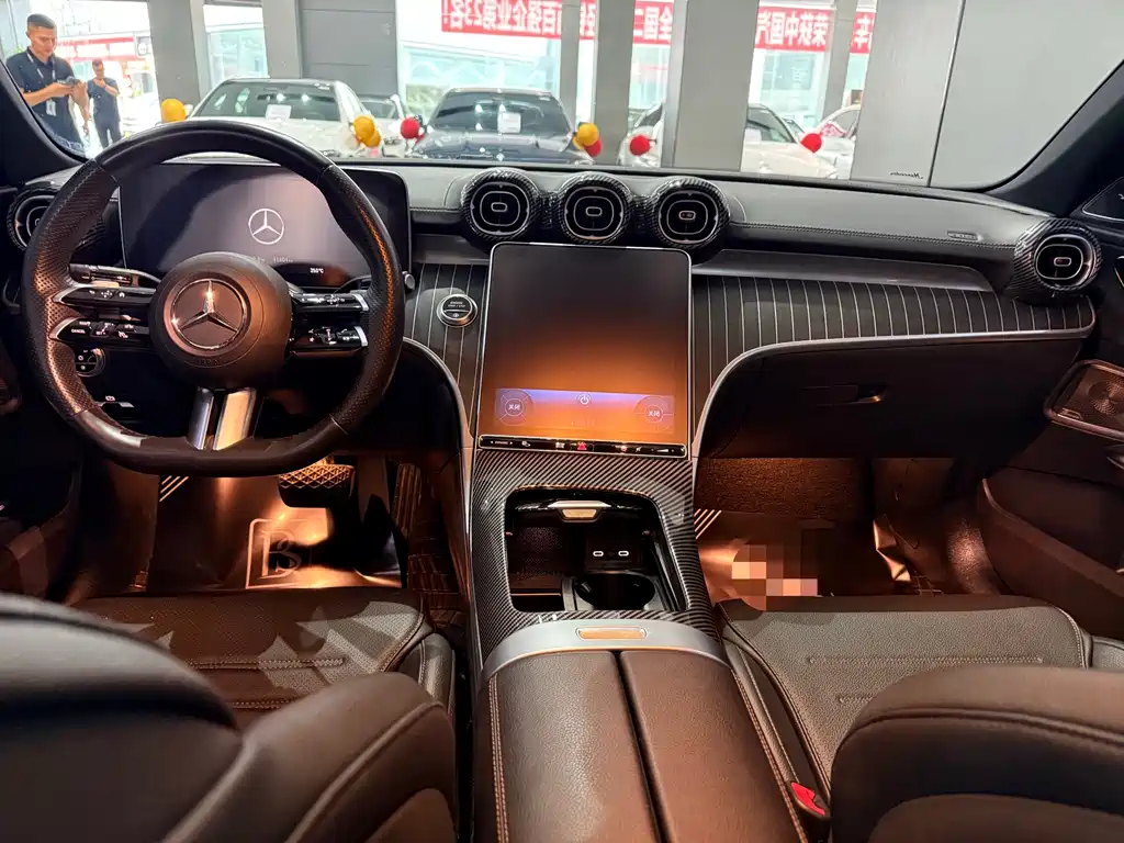 Mercedes-Benz C-Class 2023 — фото 4
