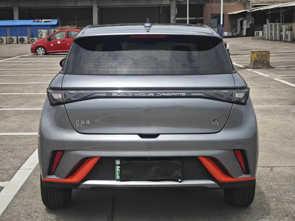 BYD Dolphin 2022