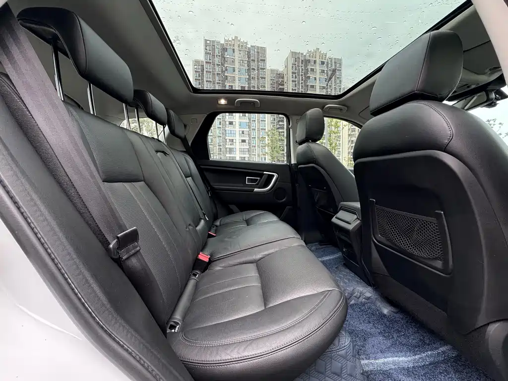 Land Rover Discovery Sport 2017 — фото 9