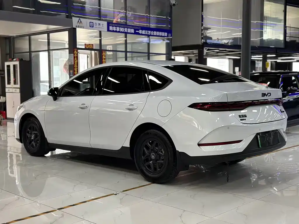 BYD Qin PLUS 2025 — фото 4