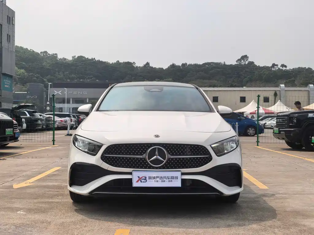Mercedes-Benz A-Class 2023 — фото 2