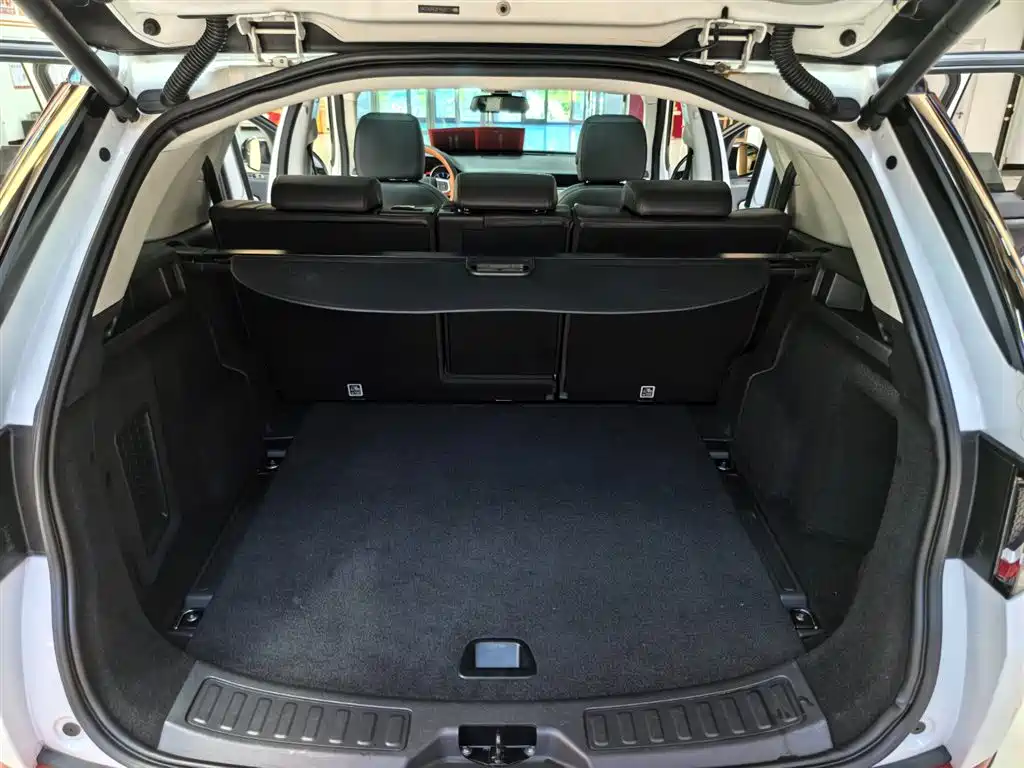 Land Rover Discovery Sport 2015 — фото 19