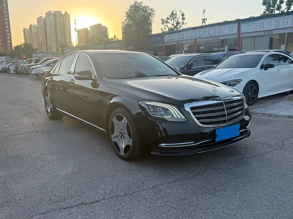 Mercedes-Benz S-Class 2020