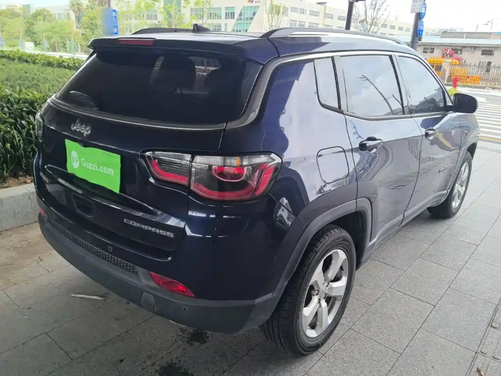 Jeep Compass 2020 — фото 7