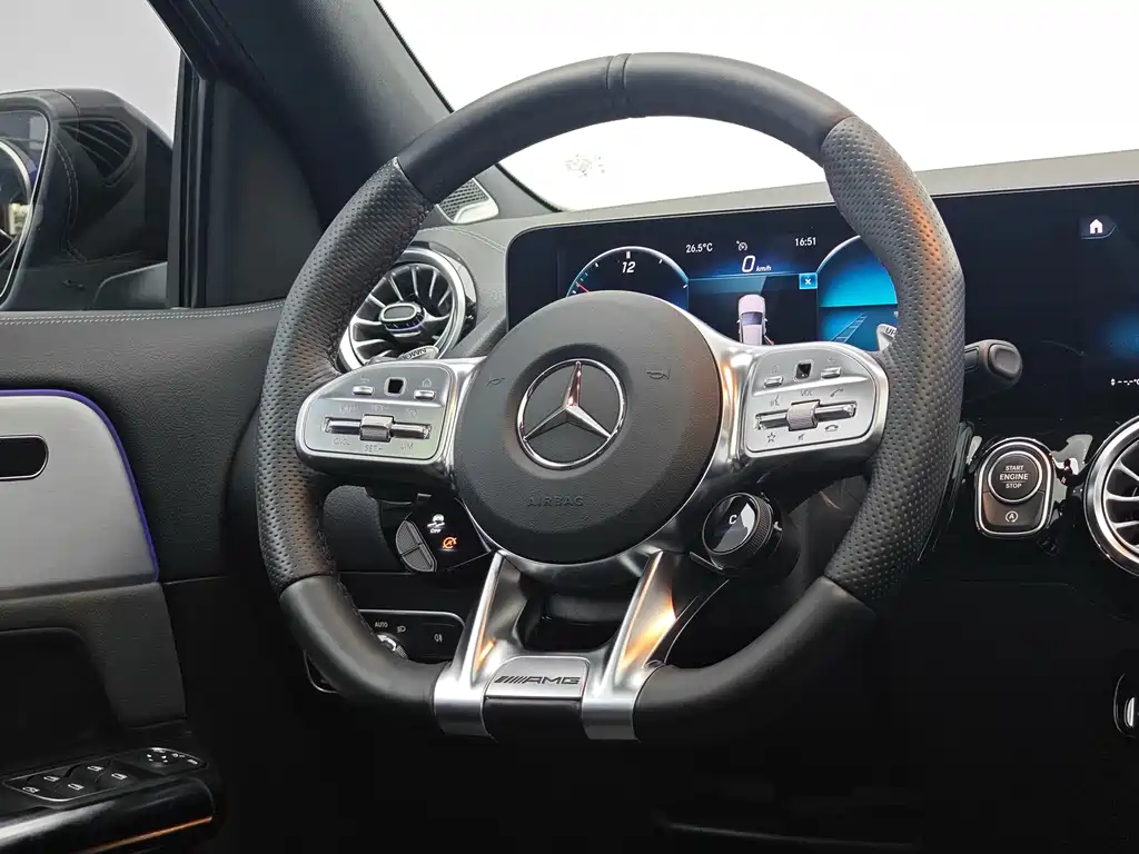 Mercedes-Benz GLA AMG 2021 — фото 14