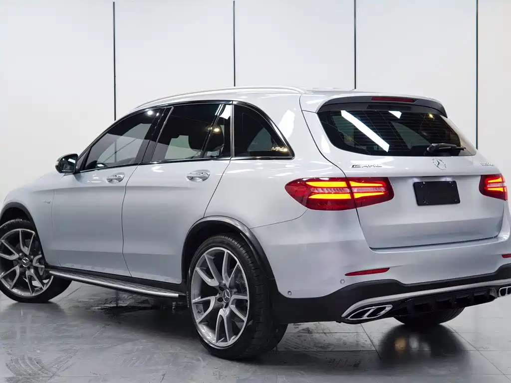 Mercedes-Benz GLC AMG 2018 — фото 2