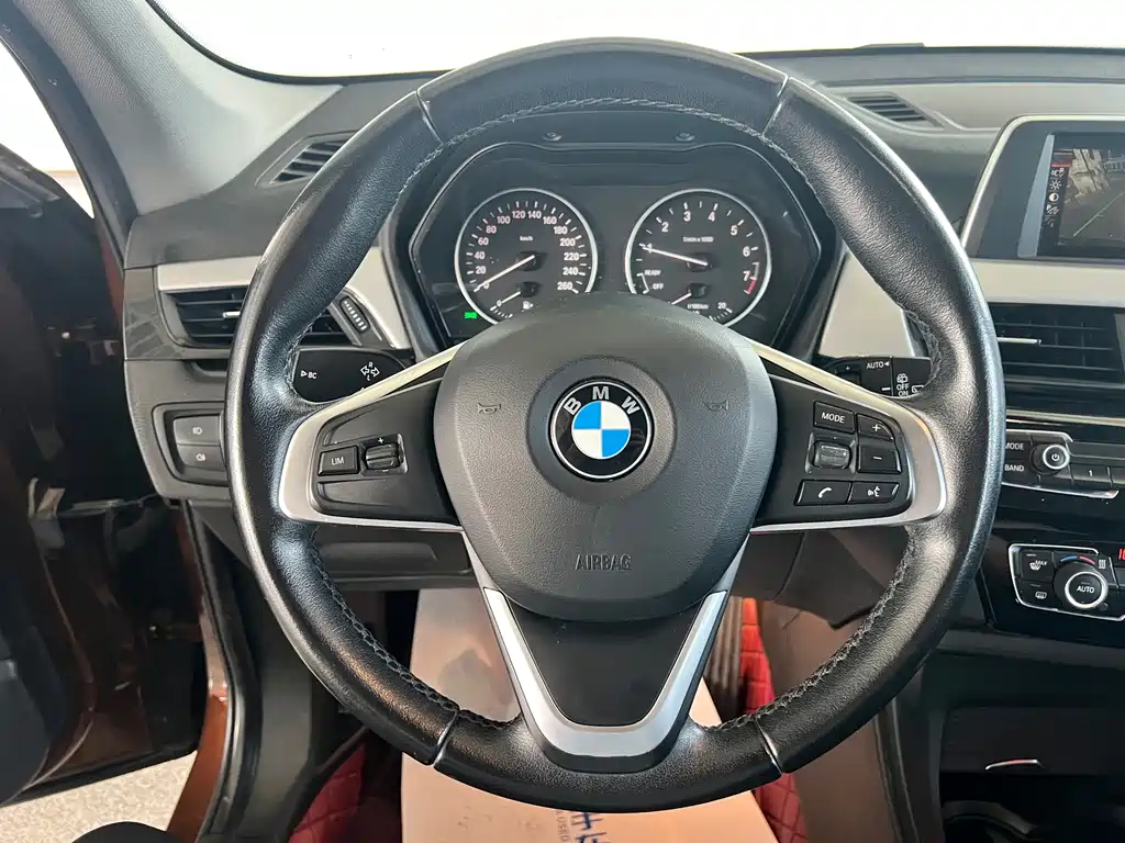 BMW X1 2016 — фото 23